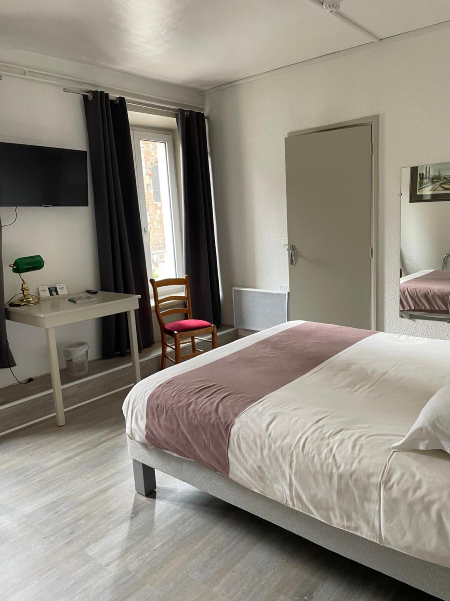 Logis Hotel Restaurant Des Voyageurs Saint-Paulien 外观 照片