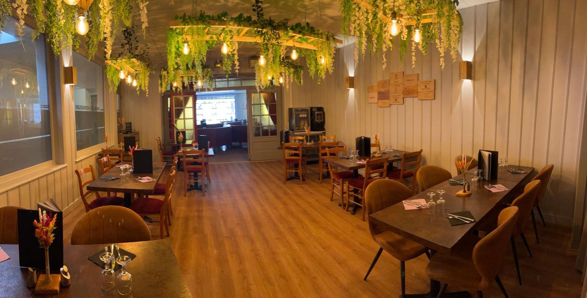 Logis Hotel Restaurant Des Voyageurs Saint-Paulien 外观 照片